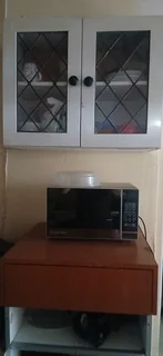 House - Ad posted by Nasreen De Maar