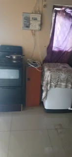 House - Ad posted by Nasreen De Maar