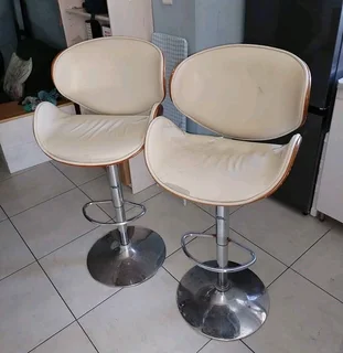 Cielo bar stools x2