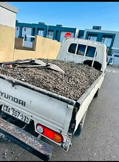 WE SUPPLY COMPOST AND TOPSOIL AND BACK MALCHI AND STONES PER CUBE R700