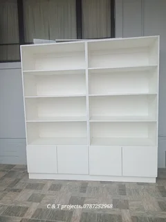 PROFESSIONAL,  SKILLED,  COMPETENT AND EXPERIENCED CARPENTER.