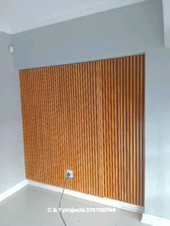 EXPERIENCED,  SKILLED,  COMPETENT AND PROFESSIONAL CARPENTER.