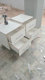 PROFESSIONAL,  SKILLED,  EXPERIENCED AND  COMPETENT  CARPENTER.