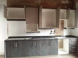 PROFESSIONAL,  SKILLED, COMPETENT AND EXPERIENCED CARPENTER.