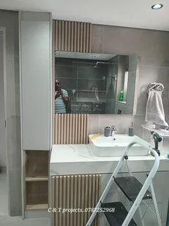 PROFESSIONAL,  SKILLED, COMPETENT AND EXPERIENCED CARPENTER.