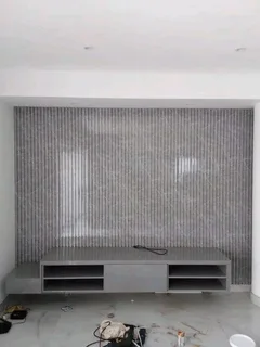 EXPERIENCED,  PROFESSIONAL,  SKILLED AND COMPETENT CARPENTER.