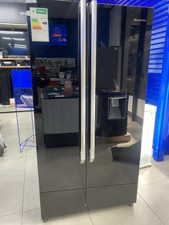 RUSSELHOBBS REFREGIRATOR