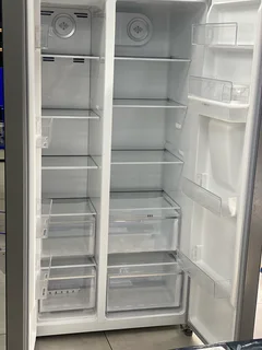 RUSSELHOBBS REFREGIRATOR