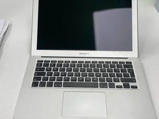 MACBOOK AIR