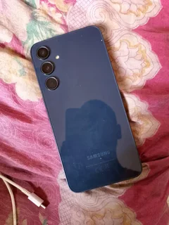 Samsung A35 5g &#43; Samsung earphones Fe