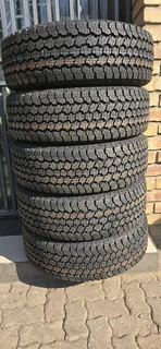 245 70 16&#34; goodyear wrangler tyres for sell