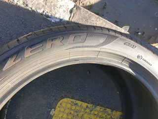 285 40 21.PIRELLI PZERO
