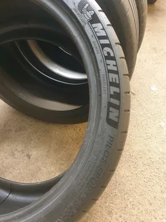 265 35 20.MICHELIN PILOT SPORT 4S