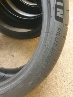 265 35 20.MICHELIN PILOT SPORT 4S