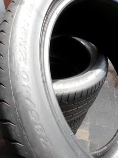 285 40 21.PIRELLI PZERO