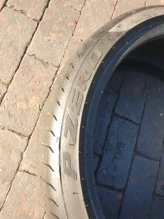 245 35 20.PIRELLI PZERO