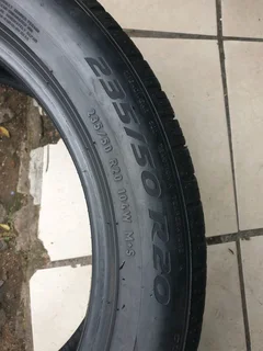235 50 20.PIRELLI SCORPION ZERO