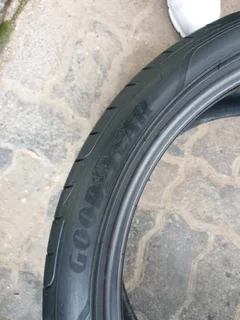 255 35 19.GOODYEAR EAGLE F1 RUN FLAT