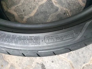 255 35 19.GOODYEAR EAGLE F1 RUN FLAT