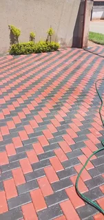 CHEAPEST CEMENT BONS PAVING INSTALLATIONS , NO UPFRONT DEPOSITS YOU PAY WHEN THE JOB IS DONE .