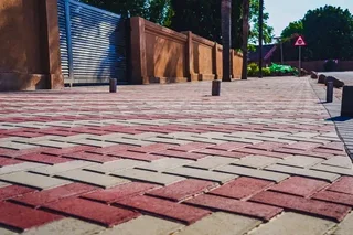 CHEAPEST CEMENT BONS PAVING INSTALLATIONS , NO UPFRONT DEPOSITS YOU PAY WHEN THE JOB IS DONE .