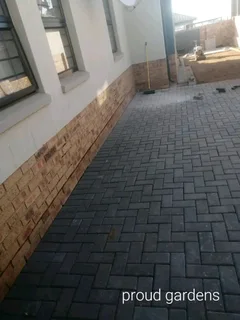 CHEAPEST PAVING INSTALLATIONS INCLUDING LABOUR AND MATERIALS