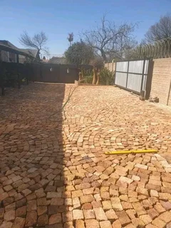 CHEAPEST PAVING INSTALLATIONS INCLUDING LABOUR AND MATERIALS