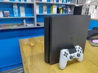 Ps4 slim