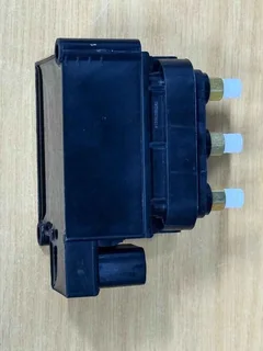 Mercedes benz W222 W205 C217 W213 brandnew air valve block.