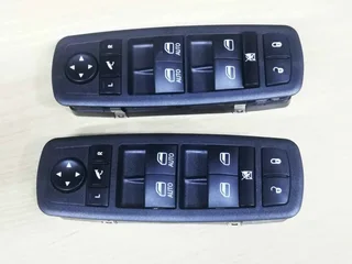 Jeep Cherokee Brand New Right Side Window Switch