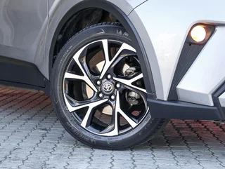Toyota C-HR 1.2T Plus, Silver with 76000km, for sale!