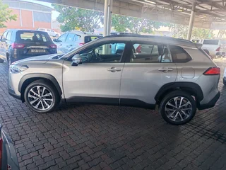 Toyota Corolla Cross MY21 1.8 Xr CVT, Silver with 12000km, for sale!