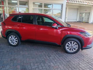 Toyota Corolla Cross MY21 1.8 Xi CVT, Red with 71000km, for sale!