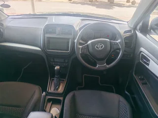 Toyota Urban Cruiser 1.5 XR AT, White with 53000km, for sale!