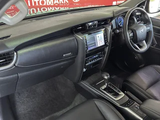 Toyota Fortuner MY20.11 2.8 GD-6 Raised Body VX AT, Grey with 74500km, for sale!