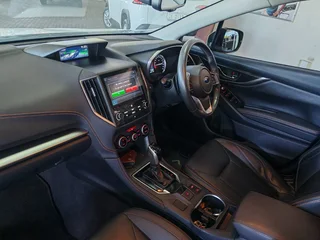 Subaru XV 2.0i-S ES CVT, White with 93500km, for sale!