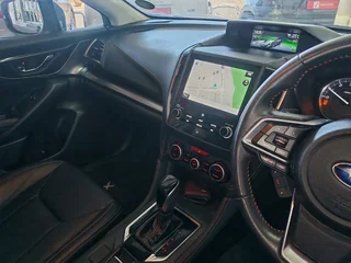 Subaru XV 2.0i-S ES CVT, White with 93500km, for sale!