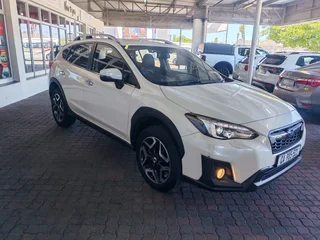 Subaru XV 2.0i-S ES CVT, White with 93500km, for sale!