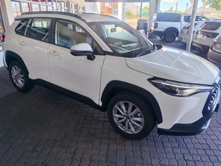 Toyota Corolla Cross MY21 1.8 Xs CVT, White with 41000km, for sale!