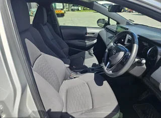 Toyota Corolla Hatch 1.2T Xs CVT, Silver with 57000km, for sale!