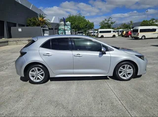 Toyota Corolla Hatch 1.2T Xs CVT, Silver with 57000km, for sale!