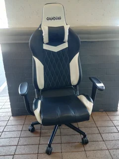 Gaming chair