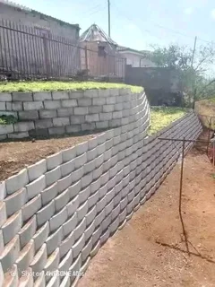 Retaining wall