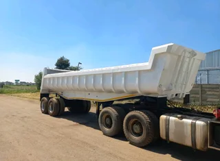 Henred Truehauf Copelyn End Tip Trailers FOR SALE (8 Trailers available)
