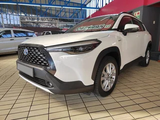 2022 Toyota Corolla Cross MY21 1.8 Xs CVT Hybrid for sale! PLEASE CALL AWESOME&#64; 0600197015
