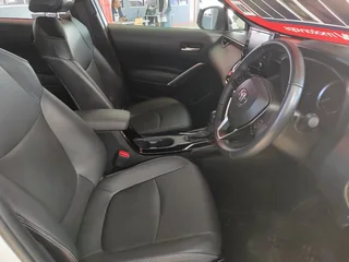 2022 Toyota Corolla Cross MY21 1.8 Xs CVT Hybrid for sale! PLEASE CALL AWESOME&#64; 0600197015