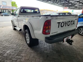 2005 Toyota Hilux 2.7 VVT-i  CALL NOW- ONKE&#64; 0600197015