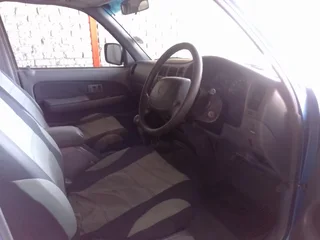 1999 Toyota Hilux 2.7 VVT-i 4x4 SRX for sale! CALL NOW- SALES&#64; 0600197015