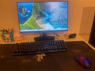 All-in-One Gaming PC: Ryzen 5 5600, RX580