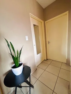 2 Bedroom Apartment / Flat for sale in Fleurhof , Roodepoort